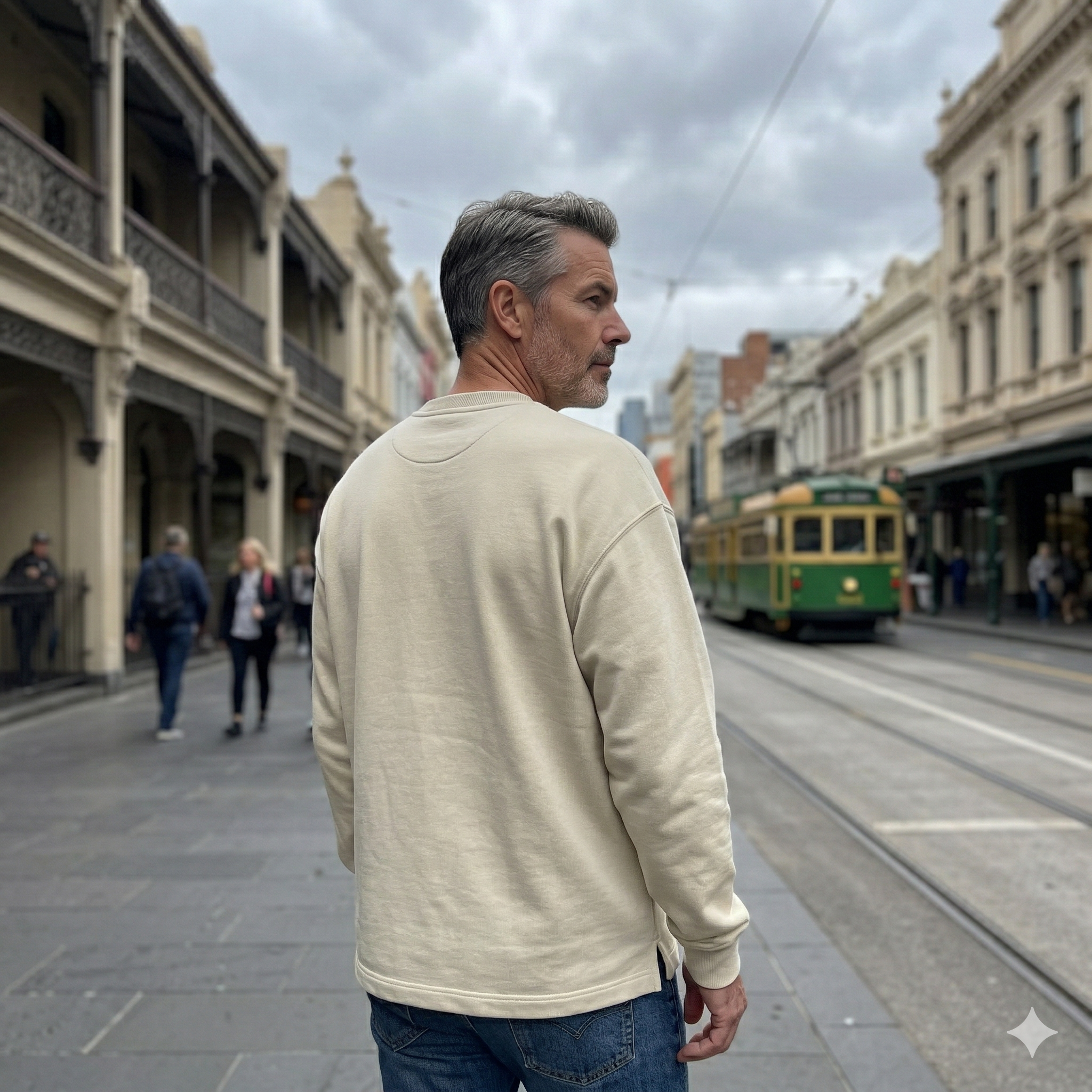 Crew neck Straight cut bottom Long sleeve top